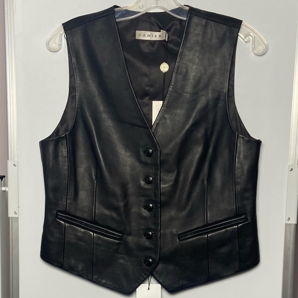 Brand New Danier Black Leather Vest - Picture 6 of 12